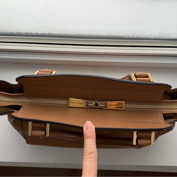 Medium MICHAEL KORS leather top-zip satchel - Picture 3 of 4